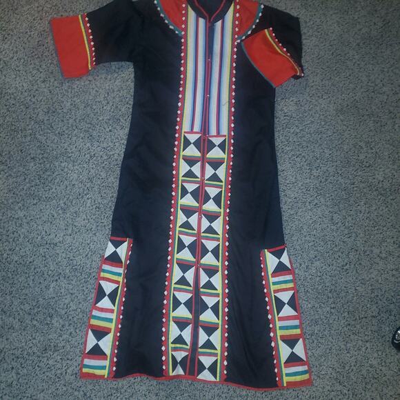 Dress THAI - Picture 1 of 5